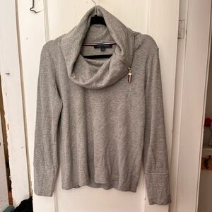 Tommy Hilfigre Gray Cowl Neck Sweater, size Meduim
